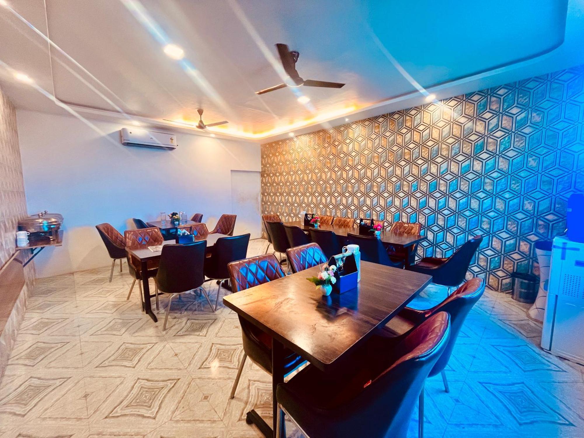 Heaven Resort Ayodhya Exterior photo