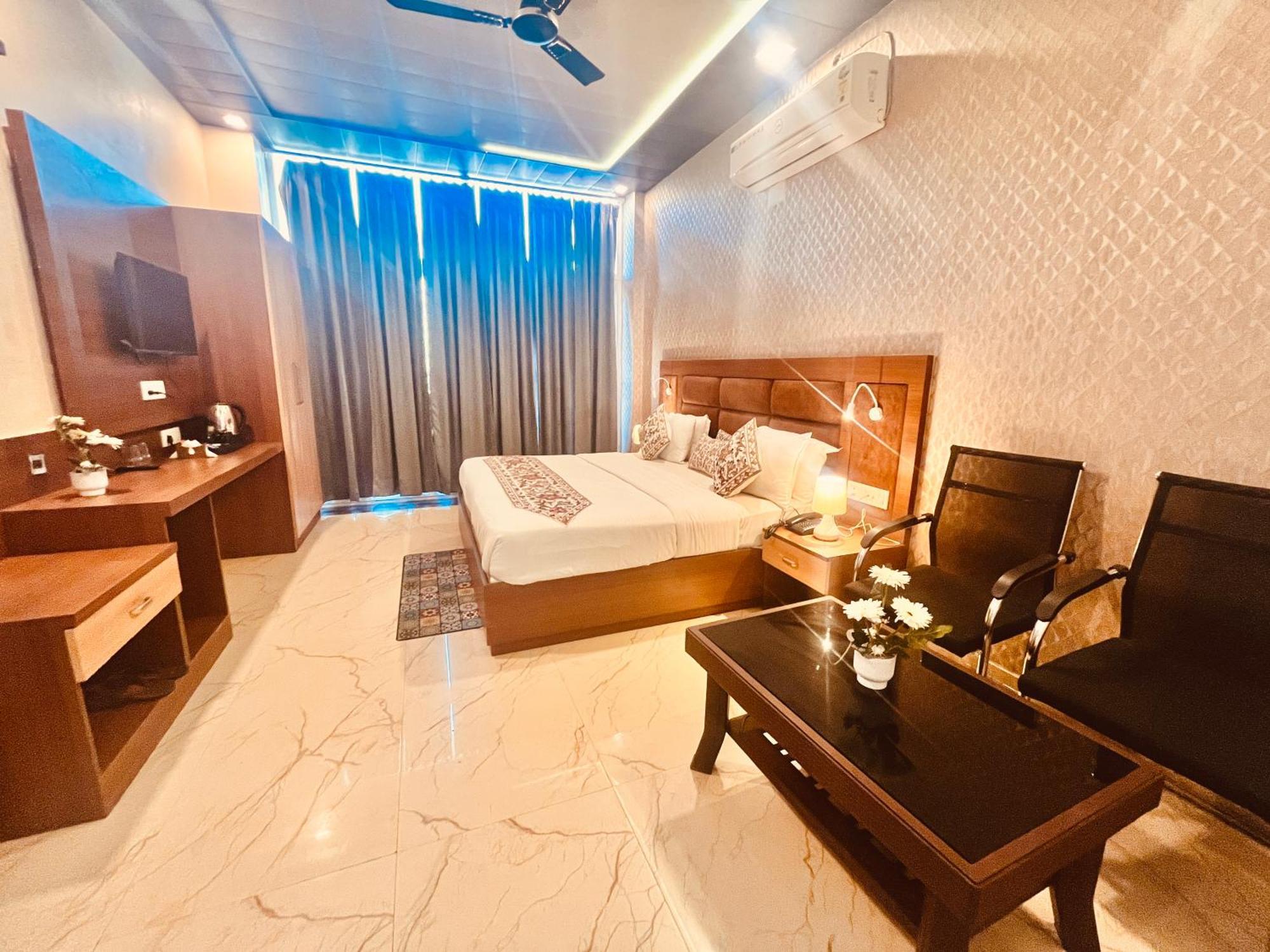 Heaven Resort Ayodhya Exterior photo