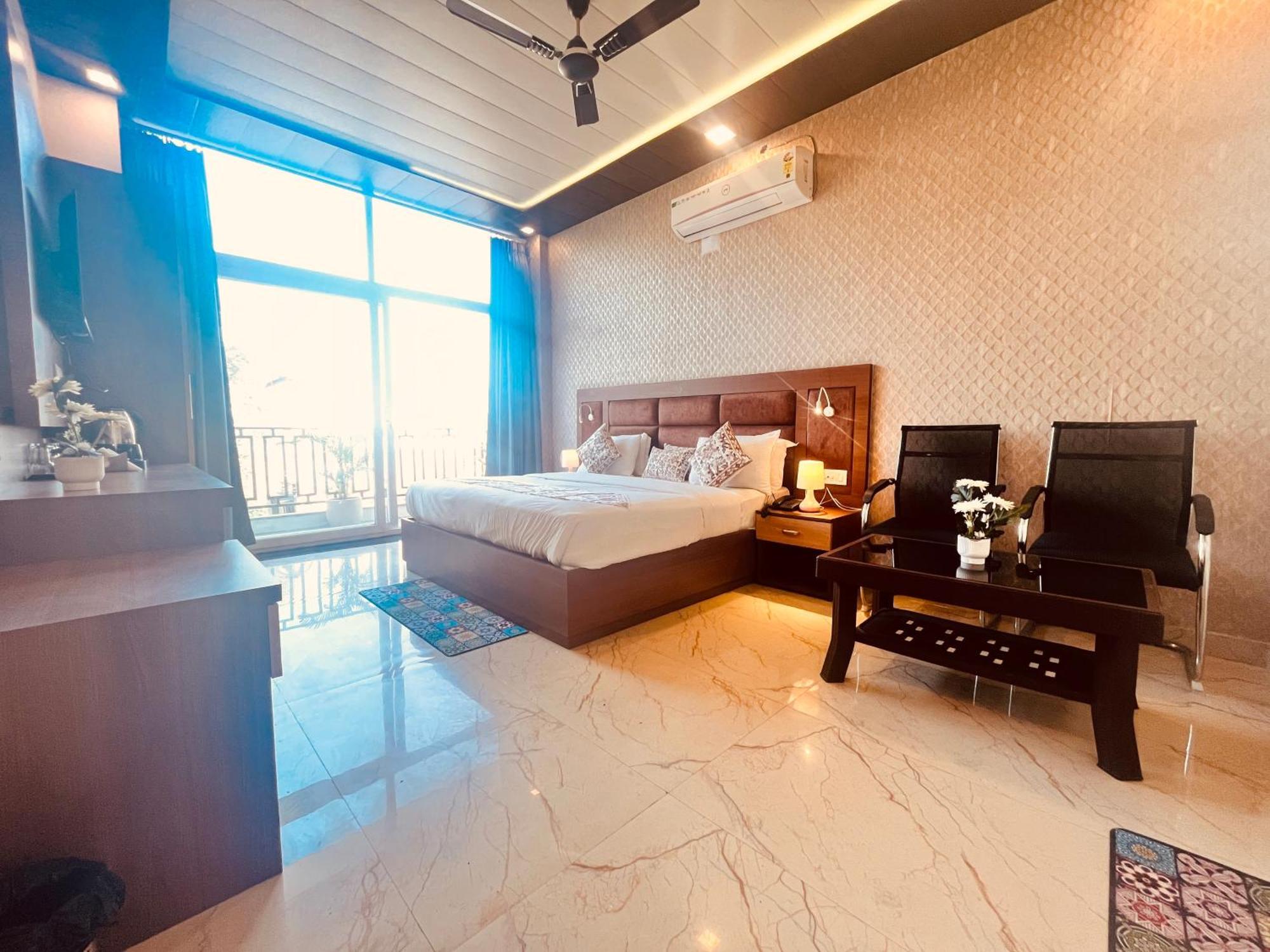 Heaven Resort Ayodhya Exterior photo